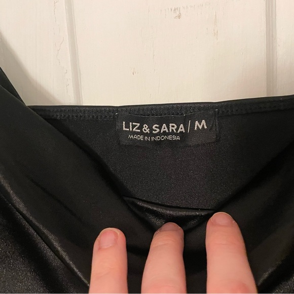 Liz & Sara black satin short fitted dress NWT - Picture 2 of 3